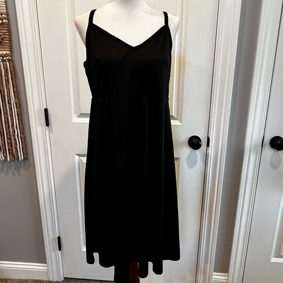 Torrid mini Chiffon Smocked Dress black floral sz 00 (equals size medium or 10) - Picture 10 of 12